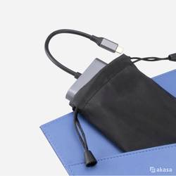 Akasa AK-CBCA31-18BK USB Hub 2 + 2 port USB-A USB 3.2 Gen2 10 GBit/s s konektorem USB C, s portem pro rychlé nabíjení hliník (eloxovaný) USB Type-C 4-In-1 Hub