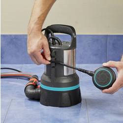 GARDENA 09032-61 11000 ponorné čerpadlo na čistou vodu 11.000 l/h 7 m