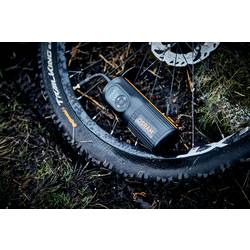 Osram Automotive TYREinflate 2000, OTIR2000, kompresor, 8.3 bar, úložný box / taška, digitální displej, s pracovní lampou