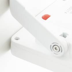 Brilliant Luton G40420/05 venkovní solární nástěnné osvětlení s PIR senzorem LED pevně vestavěné LED 4 W bílá