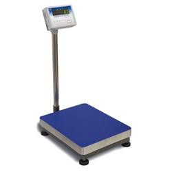 PCE Instruments plošinová váha 150 kg, rozlišení 50 g napájení přes USB, přes napájecí zdroj do zásuvky