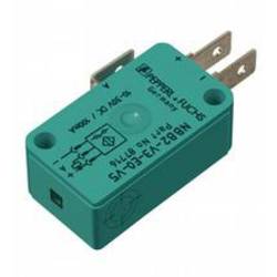 Pepperl+Fuchs indukční snímač zarovnaná PNP NBB2-V3-E2-V5