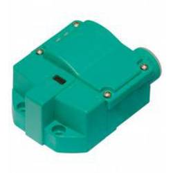 Pepperl+Fuchs indukční snímač zarovnaná PNP NBN3-F31K-E8-Y114754