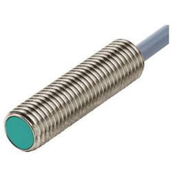 Pepperl+Fuchs indukční snímač PNP NBB1,5-8GS30-E2-T