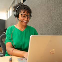 HP Poly Blackwire C8225-M Headset otevřená (On Ear) kabelová stereo černá Potlačení hluku headset, regulace hlasitosti, Vypnutí zvuku mikrofonu