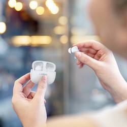 Lamax Clips1 Play Headset do uší (In Ear) Bluetooth® stereo bílá Indikátor nabití, Nabíjecí pouzdro, regulace hlasitosti, odolné vůči potu, dotykové ovládání,