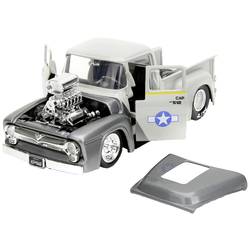 JADA TOYS model osobního automobilu Ford Street Fighter 1956 Ford Pickup s postavou Guile hotový model Model osobního automobilu