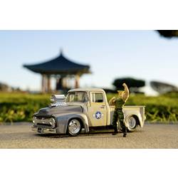 JADA TOYS model osobního automobilu Ford Street Fighter 1956 Ford Pickup s postavou Guile hotový model Model osobního automobilu