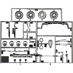 Italeri 3653 Alfa Romeo Giulietta Spider 1300 model auta, stavebnice 1:24