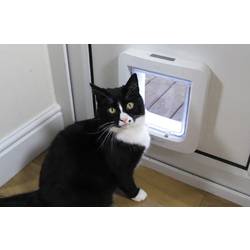 SureFlap Mikrochip Cat door Klapka do dveří pro domácí mazlíčky bílá 1 ks