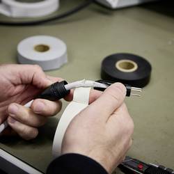 DEFENDER by Adam Hall EXA Tape DTEXAIB19 izolační páska černá (d x š) 33 m x 19 mm 1 ks