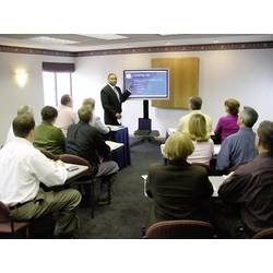 Ergotron 24-192-085 Neo-Flex Mobile MediaCenter UHD TV kolečkový vozík naklápěcí, otočný, 127,0 cm (50) - 165,1 cm (65), 24-192-085