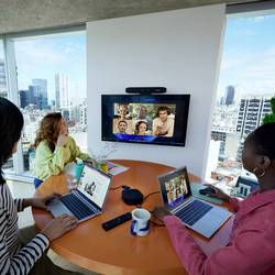 HP Poly Studio R30 USB Video Bar-EURO konferenční reproduktor USB-C®, USB-A, Bluetooth, Wi-Fi 6 (IEEE 802.11 černá/bílá