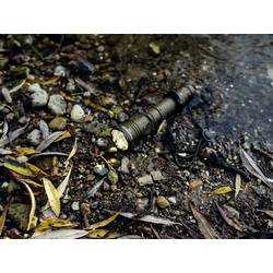 ArmyTek Dobermann Pro Magnet USB Olive Warm LED kapesní svítilna, poutko na ruku, s brašnou, napájeno akumulátorem, 1400 lm, 164 g