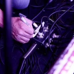 DEFENDER by Adam Hall EXA Tape DTEXAIW19 izolační páska bílá (d x š) 33 m x 19 mm 1 ks