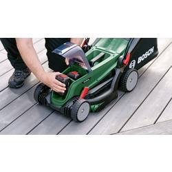 Bosch Home and Garden 06008B9E00 akumulátor Akumulátorová sekačka + 2. akumulátor, vč. nabíječky 2x 18 V šířka sekání 37 cm Určen pro 550 m²