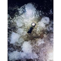 ArmyTek Elf C1 warmweiß LED kapesní svítilna, napájeno akumulátorem, 930 lm, 55 g
