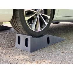 IWH Auffahrrampe 2 Stück / 3 Tonnen nájezdová rampa 3 t min./max.výška: 15.5 cm (max)