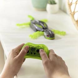 HexBots Wall Crawler Gecko RC robotická hračka