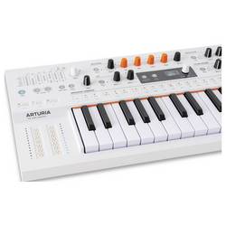 Arturia MiniFreak syntezátor