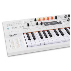 Arturia MiniFreak syntezátor