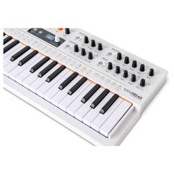 Arturia MiniFreak syntezátor