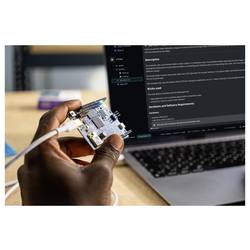 Arduino Uno Q Arduino UNO Q, 4 x2.0 GHz, Operační paměť 4 GB