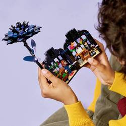 76784 LEGO® Wednesday Černá jídla