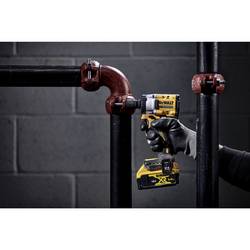 DEWALT DCF921NT-XJ aku rázový utahovák, 18 V