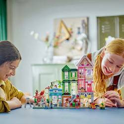 42670 LEGO® FRIENDS Heartlake City, bytová a nákupní silnice