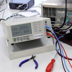 měřič výkonu a analyzátor el. sítě PCE Instruments Power Analyzer
