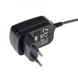 Akyga AK-TB-22 zásuvkový napájecí adaptér, stálé napětí, 5 V, 2 A, 10 W