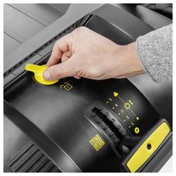 Kärcher Professional KM 70/20 C 2SB ruční zametací stroj Pracovní šířka 480 mm 1 ks