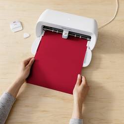 Cricut Smart Vinyl Permanent Joy Xtra fólie Šířka řezu 91.4 cm červená