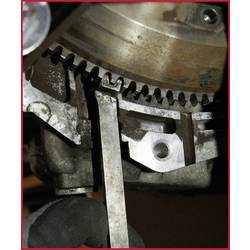 KS Tools 400.9046 Fixační nástroj setrvačníku, 130 mm