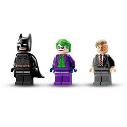 76303 LEGO® DC COMICS SUPER HEROES Batman™ Tumbler vs. Two-Face™ & The Joker™