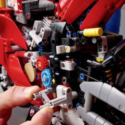 42202 LEGO® TECHNIC Ducati Panigale V4 s motocykl