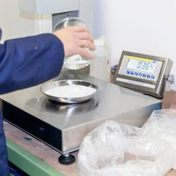 PCE Instruments PCE-EP 150P1 plošinová váha Max. váživost 150 kg Rozlišení 20 g napájeno akumulátorem, přes napájecí zdroj do zásuvky