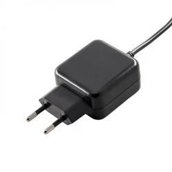 Akyga AK-TB-15 zásuvkový napájecí adaptér, stálé napětí, 5 V, 3 A, 15 W