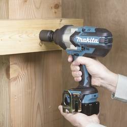 Makita DTW1002RTJ, DTW1002RTJ aku rázový utahovák, 1 000 Nm, 18 V, 5 Ah