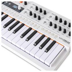 Arturia MiniFreak syntezátor