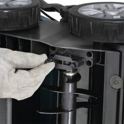 Makita DUV320Z Li-Ion akumulátor vertikutátor bez akumulátoru, bez nabíječky Pracovní šířka 32 cm