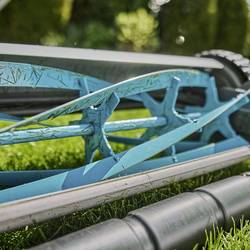 GARDENA Spindelmäher Comfort 330 ruční ruční sekačka šířka sekání 33 cm