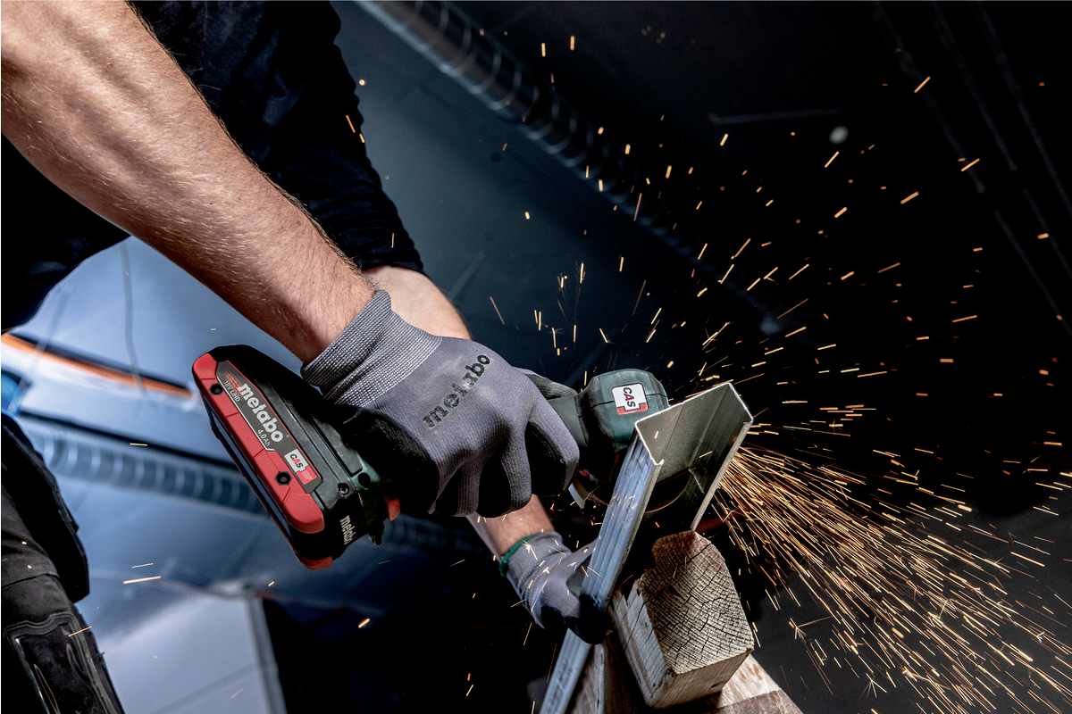 Metabo CC 18 LTX BL 600349850 úhlová bruska 76 mm, bez akumulátoru, 18 V
