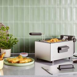 Tristar fritéza 3 l 2 000 W stříbrná, černá