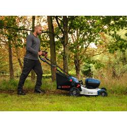 Bosch Professional GRA18V2-46SP akumulátor Akumulátorová sekačka Vč. samohybného pohonu šířka sekání 46 cm