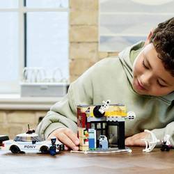 76311 LEGO® MARVEL SUPER HEROES Spider Verse: Jemné Morales vs.