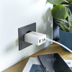 Intenso W65ACC GaN USB nabíječka, GaN, USB Power Delivery (USB-PD) , 1x USB A , 2x USB-C®, 65 W, Dodávka energie, bílá