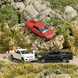 Busch 53700 H0 model osobního automobilu Nissan Námořnická červená