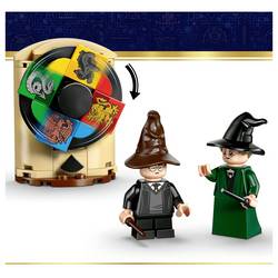 76460 LEGO® HARRY POTTER™ Zámek Hogwarts™: Výběr pomocí mluveného klobouku (76460)
